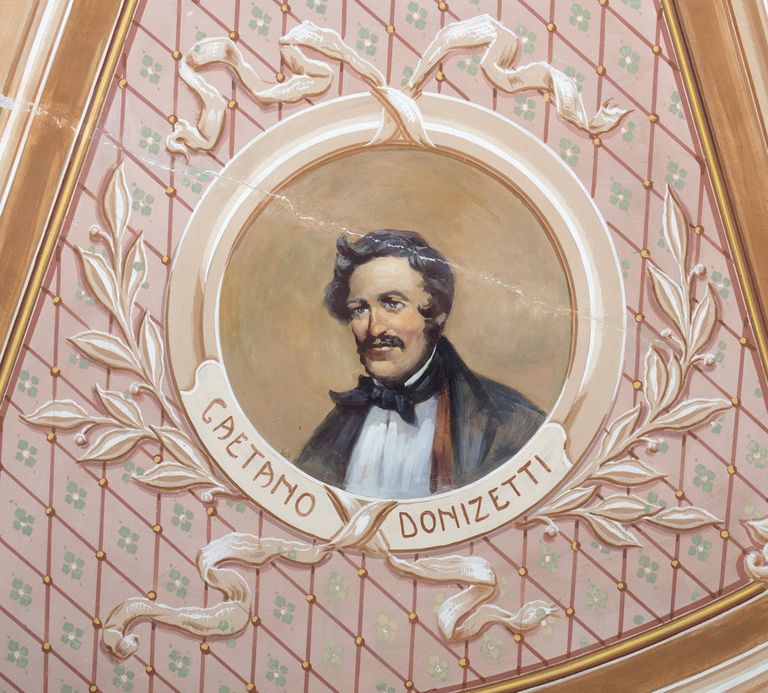 Reggiolo, Teatro Comunale "Giovanni Rinaldi", particolare del velario dipinto (foto Andrea Scardova, IBC) 2017